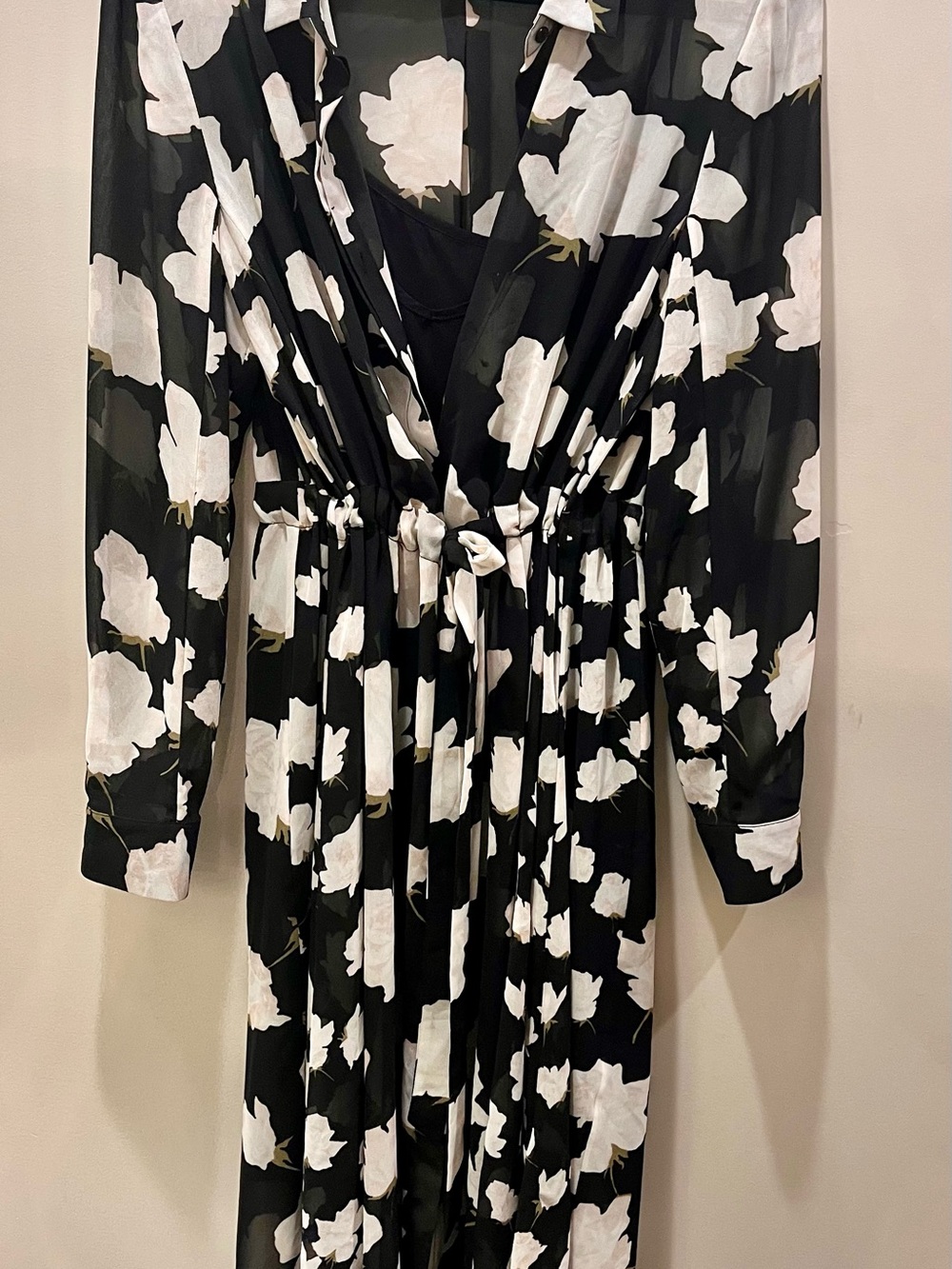 AllSaints Black Floral High-Low Shirt Dress with White Print - Picture 9 of 9